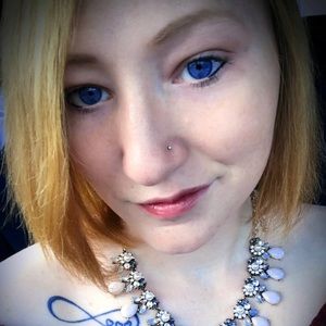 Meet your Posher, Samantha